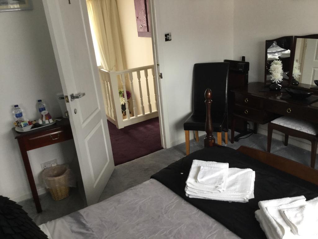 Three Bridges Bed & Breakfast Rosyth Exterior foto